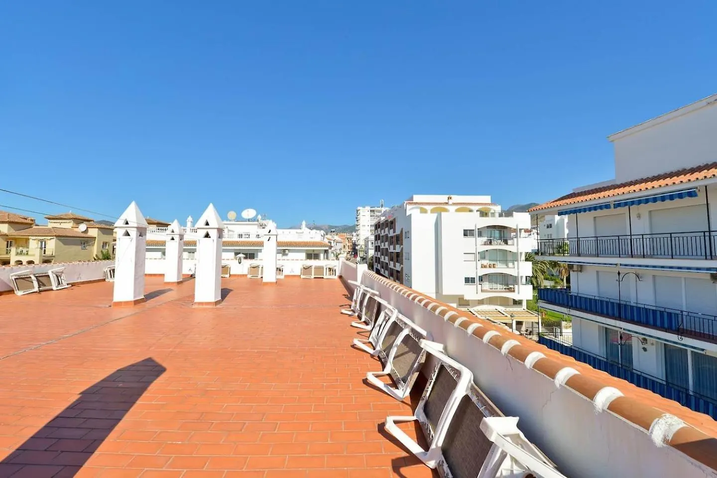 Carabeo Perla Apartment Nerja 0*,