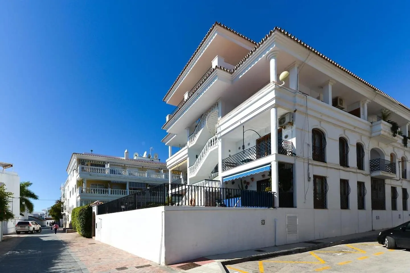 Carabeo Perla Apartment Nerja
