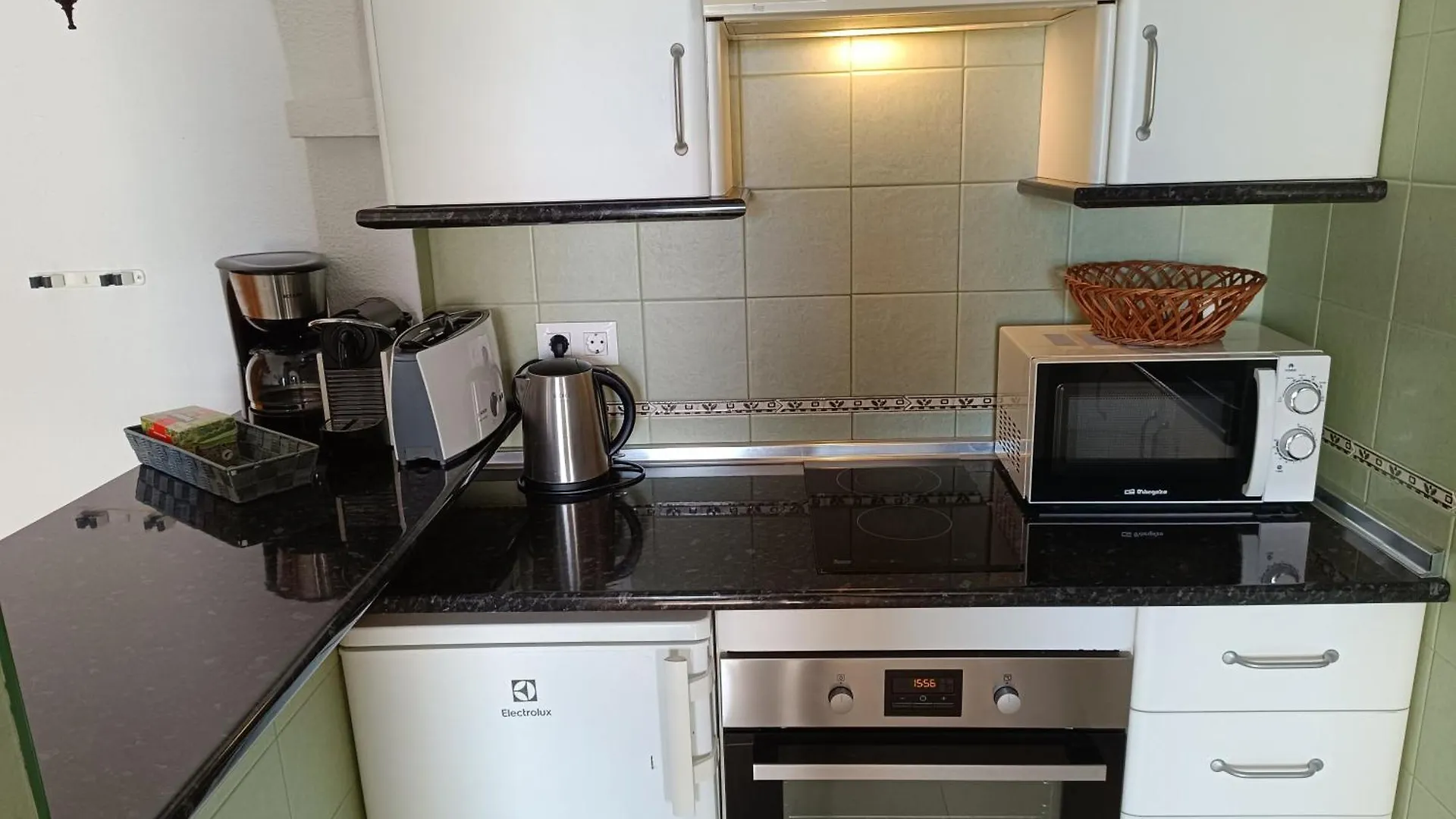 Carabeo Perla Apartment Nerja Spain