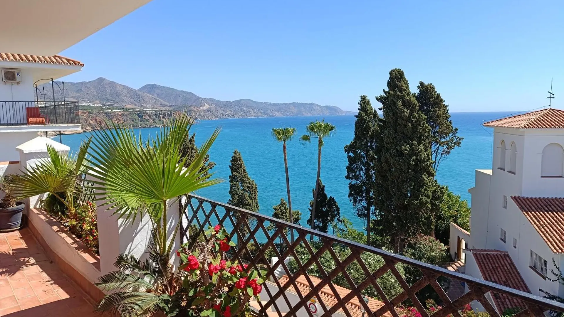 Carabeo Perla Apartment Nerja